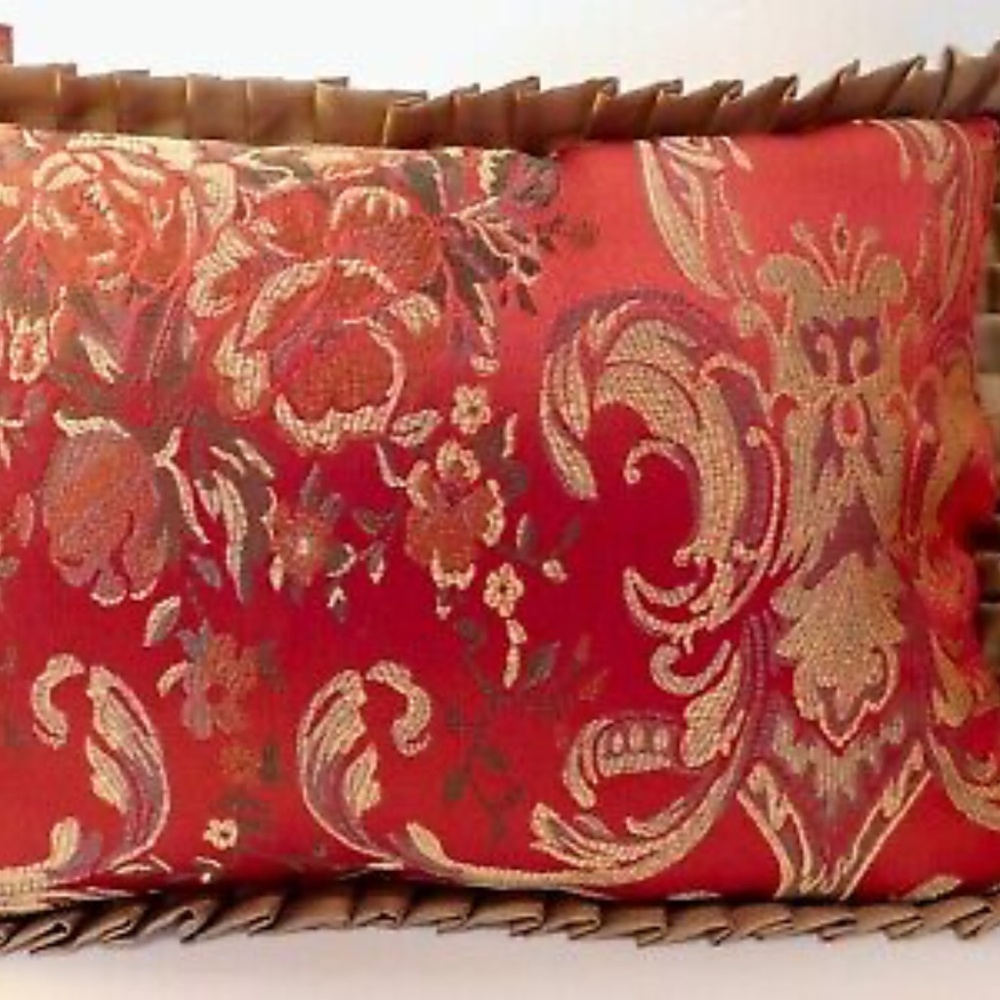 Pretty Accent Throw Pillow Abstract Red & Beige Ruffled Bed Sofa Chair Decor EUC